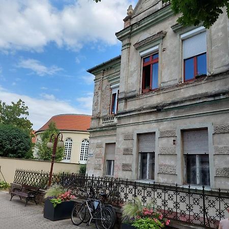 Holdfeny Apartman Siófok Eksteriør bilde
